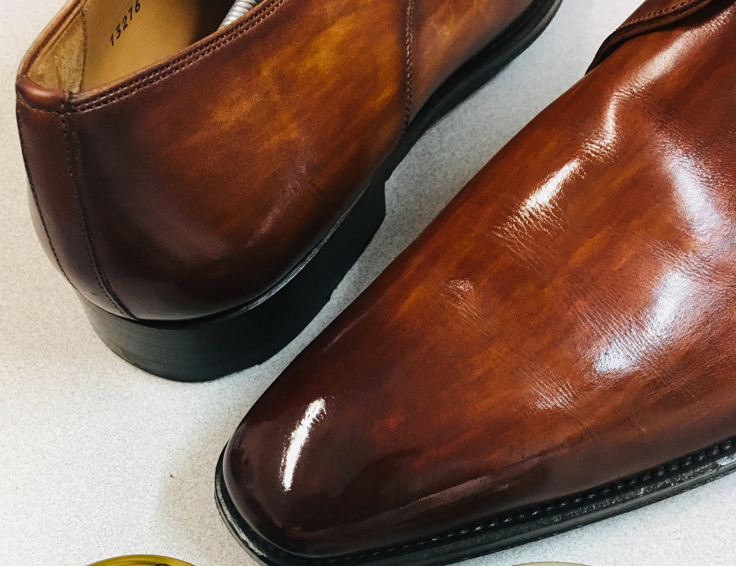 Men's Shoe Recondition & Professional Mirror Gloss Shine Service